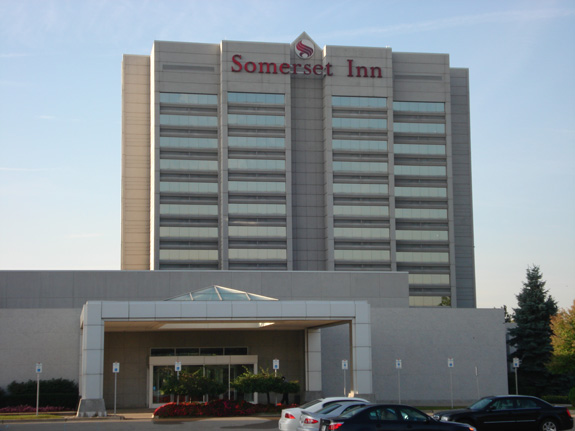 Somerset Inn - Hotels in Troy MI